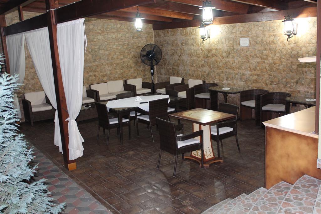 Pensiunea Normandia Timişoara Buitenkant foto